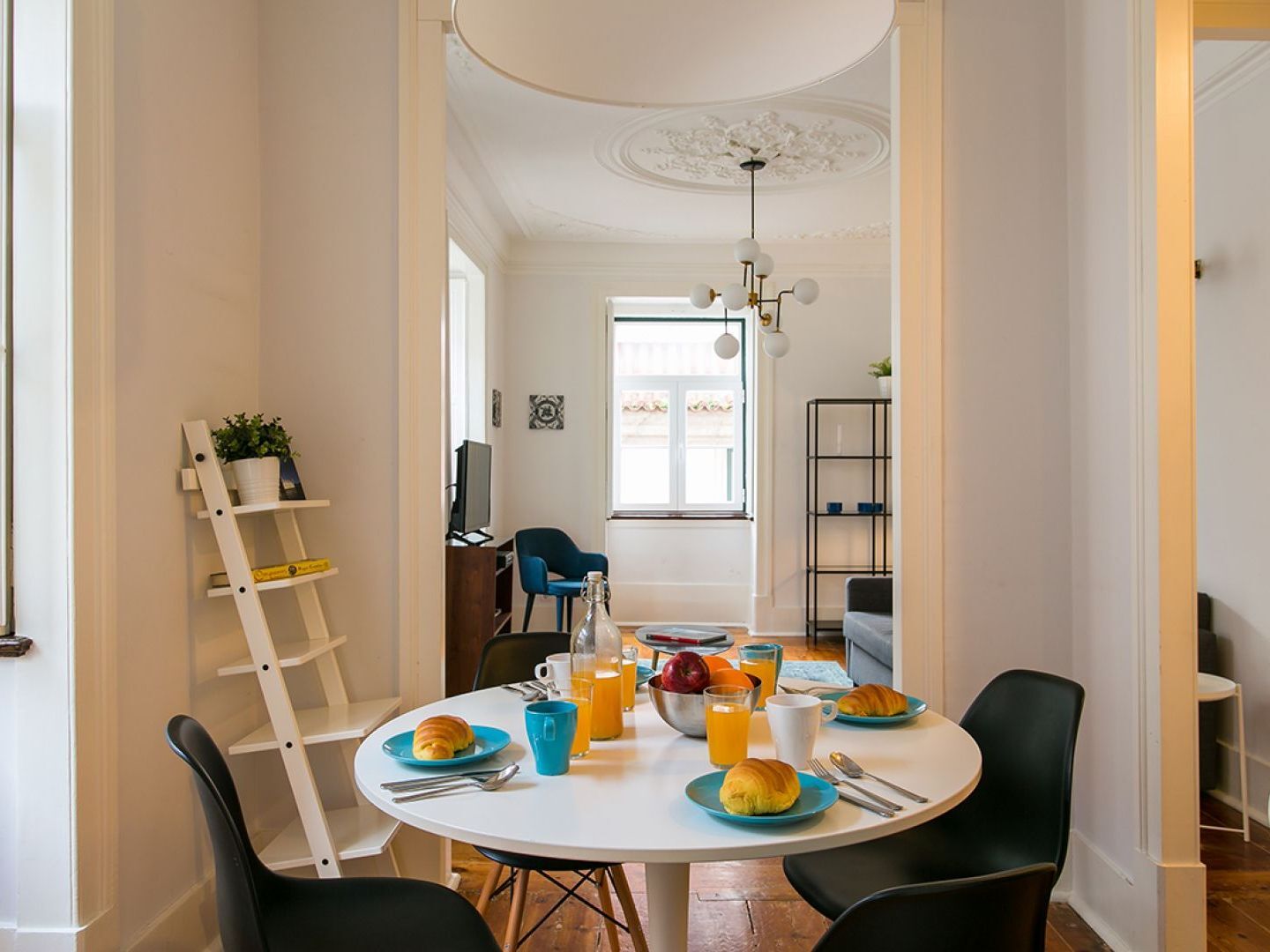 ALTIDO Splendid 2BR flat in Bairro Alto, nearby Luís de Camões Square Apartamento Lisboa Exterior foto
